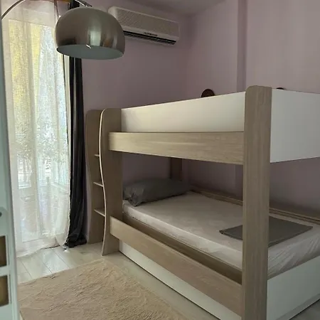 Spacious Flat In Seaside * Golem