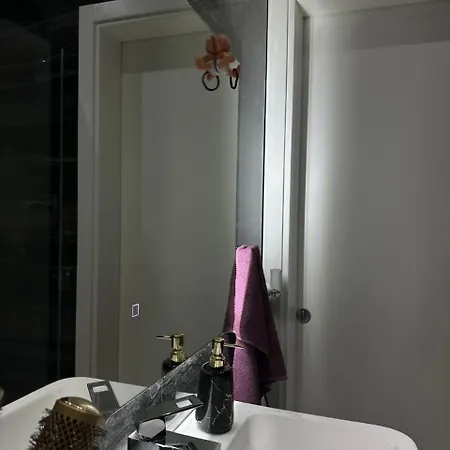 Spacious Flat In Seaside Golem