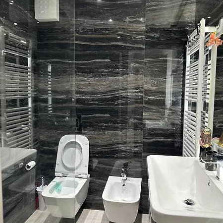 Spacious Flat In Seaside Apartament