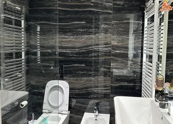 Spacious Flat In Seaside Daire